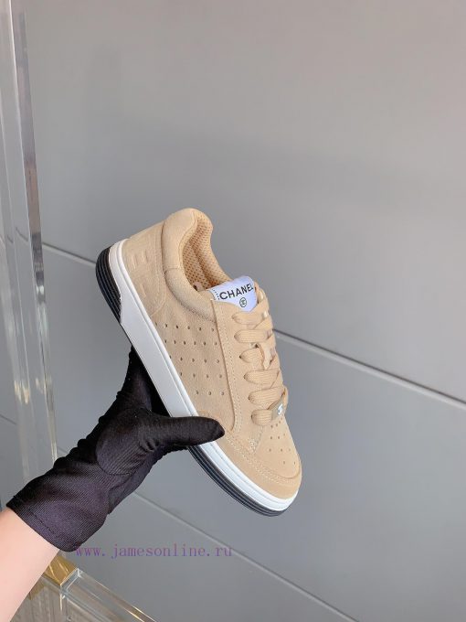 Chanel's new punched solid color casual board shoes are classic and versatileUpper, cow suedmftjcsj5 - Image 5