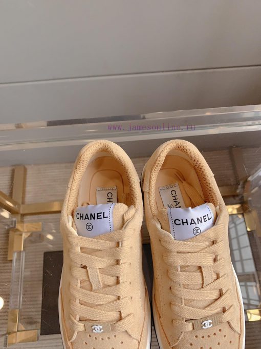 Chanel's new punched solid color casual board shoes are classic and versatileUpper, cow suedmftjcsj5 - Image 7