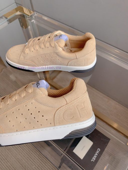 Chanel's new punched solid color casual board shoes are classic and versatileUpper, cow suedmftjcsj5 - Image 8