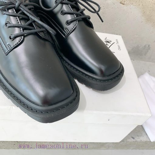 The row's new lace up loafers combine beauty and practicality, providing a super comfortablek1vj5i6u - Image 9