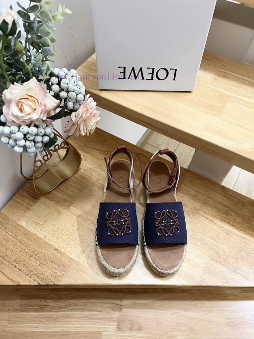 Brand LoeweLOEWE thick soled fishing shoes for women, made of canvas and cowhide leatherAnagunsiyhou - Image 2