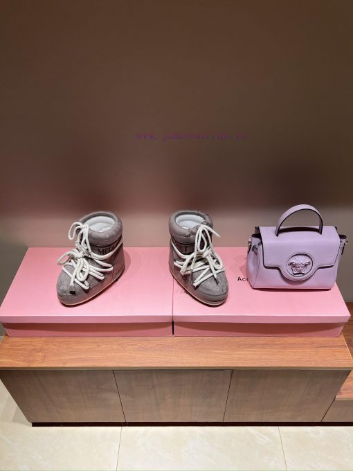 The mostForget about UGG, trendy people are wearing Moon Boot snow bootsIf you find it diffi0n7crxlp - Image 4