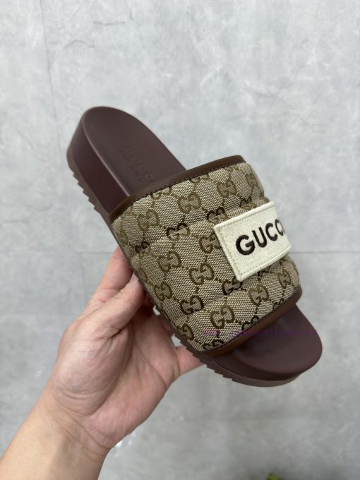 P unisex GG slippersThis slipper is made of GG polyester fiber and features a Gucci label ond2zar0sx - Image 8