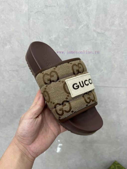P unisex GG slippersThis slipper is made of GG polyester fiber and features a Gucci label onot7gru38 - Image 8