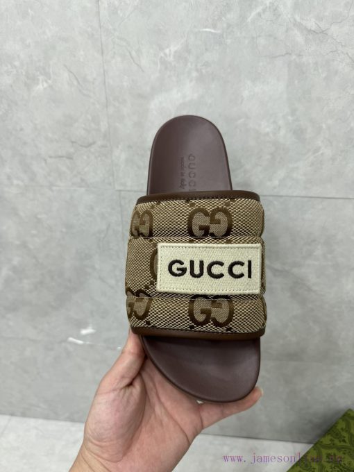 P unisex GG slippersThis slipper is made of GG polyester fiber and features a Gucci label onot7gru38 - Image 9