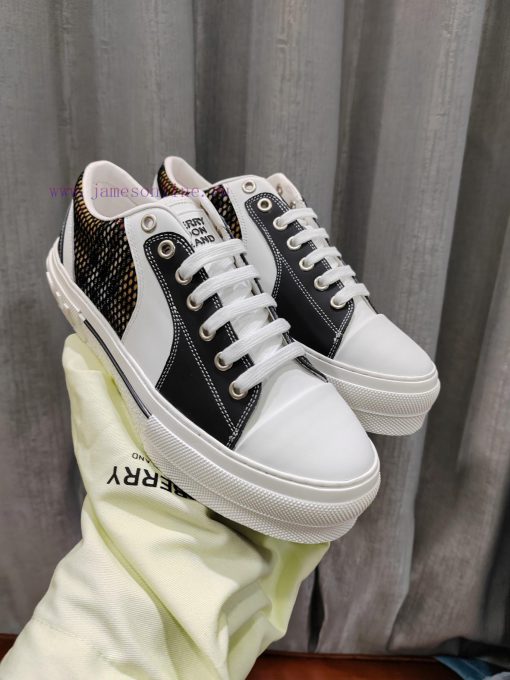 Burberry's latest release of 5 colors for sports and leisureBurberry's latest 2023 fashion sqpdbvz71 - Image 2