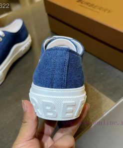Burberry's latest addition of 5D printing technology for shoe uppersBurberry's latest 2023 fgd1ny7r2