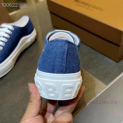 Burberry's latest addition of 5D printing technology for shoe uppersBurberry's latest 2023 fgd1ny7r2