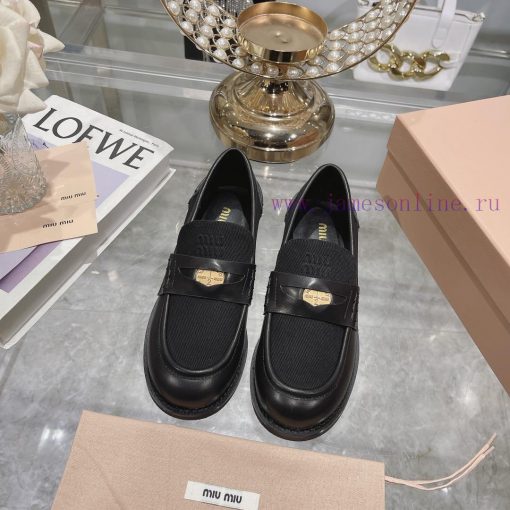 Everyday superstitions: Shu Miumu attracts wealth with coin shoes. Miumu's newly released courgv63ct