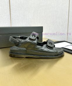 Crown Top Purchasing Edition ️ CHANEL 2022 Spring/Summer Latest Season Double C Velcro Casua58z6hhp3