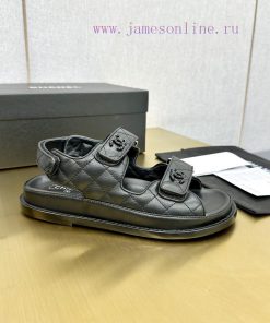Crown Top Purchasing Edition ️ CHANEL 2022 Spring/Summer Latest Season Double C Velcro Casua8gxhquu7