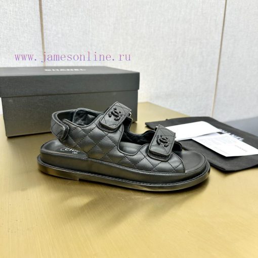 Crown Top Purchasing Edition ️ CHANEL 2022 Spring/Summer Latest Season Double C Velcro Casua8gxhquu7 - Image 2