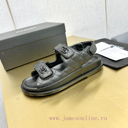 Crown Top Purchasing Edition ️ CHANEL 2022 Spring/Summer Latest Season Double C Velcro Casua8gxhquu7 - Image 3