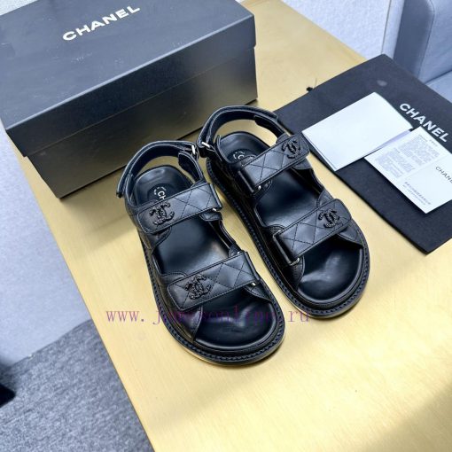 Crown Top Purchasing Edition ️ CHANEL 2022 Spring/Summer Latest Season Double C Velcro Casua8gxhquu7 - Image 5