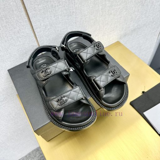 Crown Top Purchasing Edition ️ CHANEL 2022 Spring/Summer Latest Season Double C Velcro Casua8gxhquu7 - Image 6