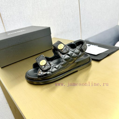 Crown Top Purchasing Edition ️ CHANEL 2022 Spring/Summer Latest Season Double C Velcro Casua17eyvgoo - Image 3