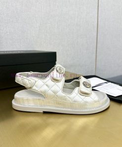 Crown Top Purchasing Edition ️ CHANEL 2022 Spring/Summer Latest Season Double C Velcro Casuas00smhyg