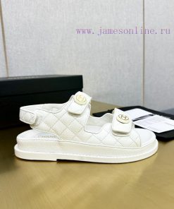 Crown Top Purchasing Edition ️ CHANEL 2022 Spring/Summer Latest Season Double C Velcro Casua7crjzbz7