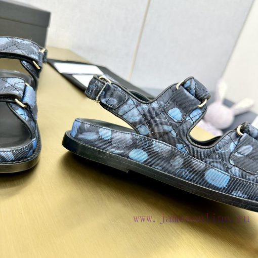 Crown Top Purchasing Edition ️ CHANEL 2022 Spring/Summer Latest Season Double C Velcro Casua7lyc8v32 - Image 10