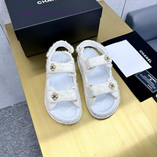 Crown Top Purchasing Edition ️ CHANEL 2022 Spring/Summer Latest Season Double C Velcro Casua5g3s4syt - Image 5