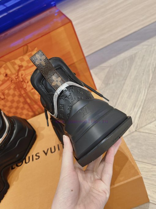 High qualityLouis Vuitton Trainer Embossed Color blocked Fashion Versatile Low cut Casual Bopk0wk6w2 - Image 9