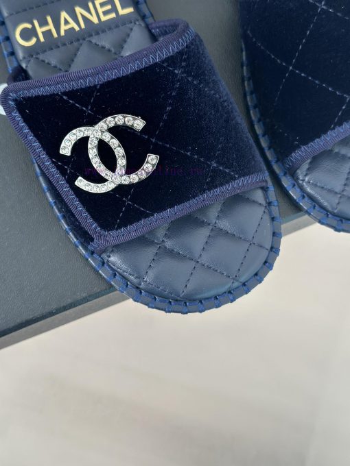 Chanel | Chanel 24C New Product ClassicDouble C flat slippersThe shoe upper is made of imporfkyxc8tb - Image 8