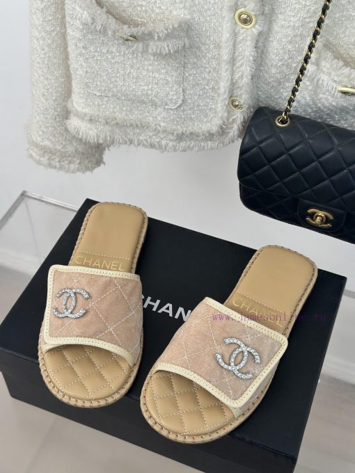 Chanel | Chanel 24C New Product ClassicDouble C flat slippersThe shoe upper is made of impor53tx3hi7 - Image 3