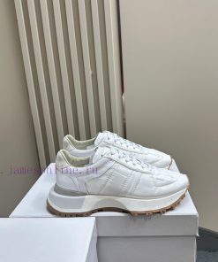 Maison Margiela mm6 Major bloggers recommend timeless casual shoes that never fadeThe select7yg6t8mu