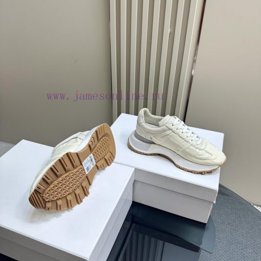Maison Margiela mm6 Major bloggers recommend timeless casual shoes that never fadeThe selecta00lsiaw - Image 4