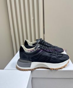 Maison Margiela mm6 Major bloggers recommend timeless casual shoes that never fadeThe select0zdiq835