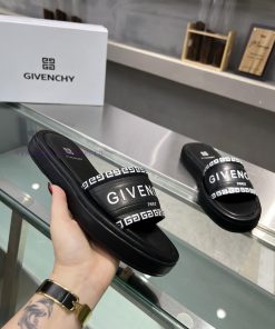 p. GIVENCHY/Givenchy open toed sandals for spring/summer 2024, with brand logo and original b9u8djfg