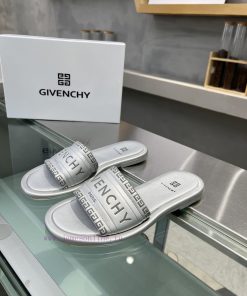 p. GIVENCHY/Givenchy open toed sandals for spring/summer 2024, with brand logo and original b9vue1i0