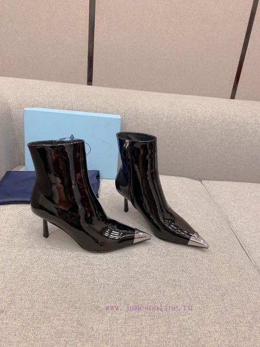Prada's new triangle elevation and short boots are classic triangle emblem decorations, exqu5wur2kat - Image 3