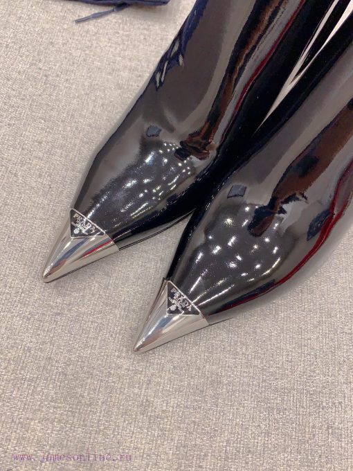 Prada's new triangle elevation and short boots are classic triangle emblem decorations, exqu5wur2kat - Image 6
