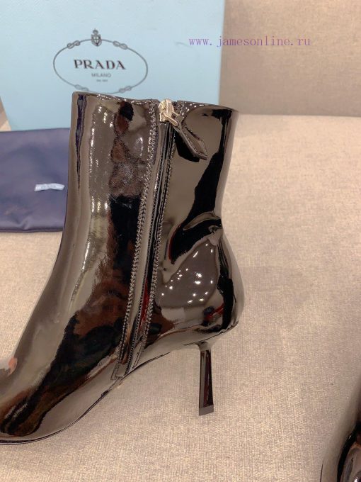 Prada's new triangle elevation and short boots are classic triangle emblem decorations, exqu5wur2kat - Image 8