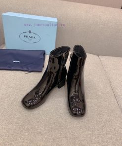 Prada's new triangle logo thick heel short boots, classic triangle logo decoration exquisite0erf3zz8