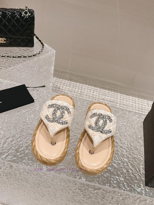 Spot sale𝐂𝐡 * 𝐧𝐞𝐥 23 Top selling productAuthentic gradeElectric embroidery fabric surface on0jfpj62j - Image 2