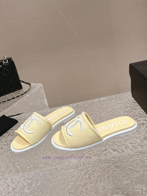 Spot sale𝐂𝐡 * 𝐧𝐞𝐥 23 Top selling productAuthentic gradeElectric embroidery fabric surface onjd78ogbv - Image 3