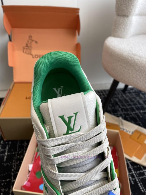 Purchasing gradeLouis Vuitton's popular trainer sneakers are a must-have for everyone, with 7mo6qr79 - Image 8