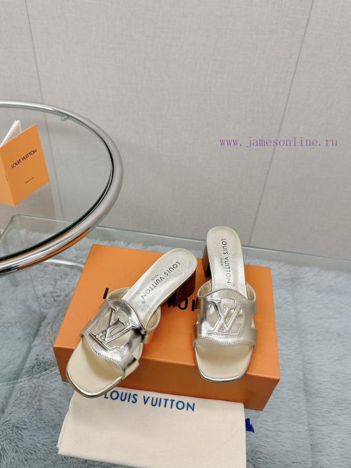 -Top qualityLoui Vuitton's new hollowed out slippersInterpreting timeless elegant designs wild0fl63c - Image 3