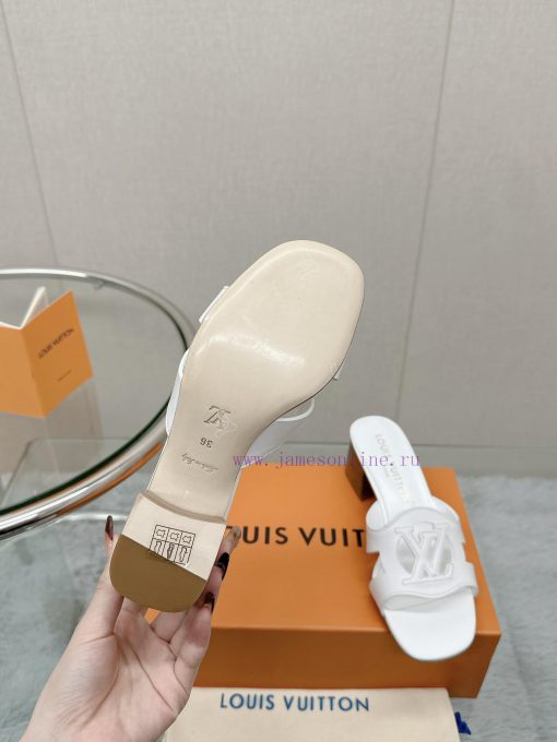 -Top qualityLoui Vuitton's new hollowed out slippersInterpreting timeless elegant designs wimmd60d7m - Image 10