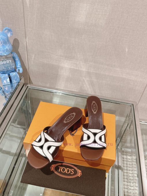 -24Ss new Tod * buckle thick heel slippersThis sandal is made of soft leather, cut into the turkyecw - Image 4