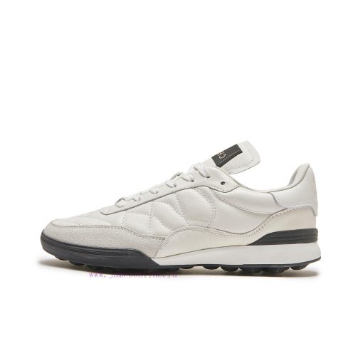 Chanel -2024 Top Casual SneakersThis classic design features a shoe upper with a variety of w5mkuaw7