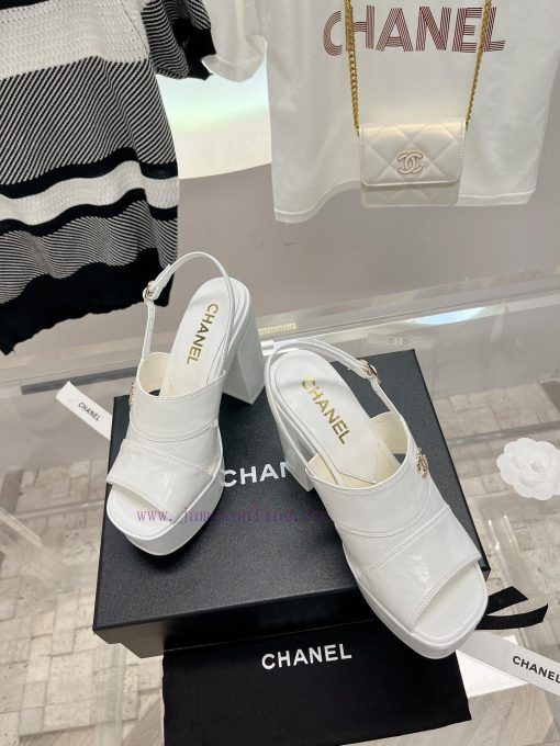 𝗖𝗛𝗔𝗡𝗘𝗟 Fashion Show Coarse Heel Water Platform Sandals Popular Running Single Explosive Prodmmly65eq