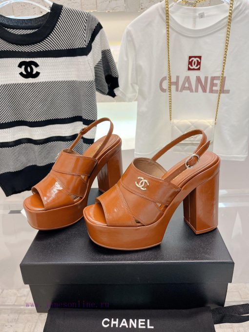 𝗖𝗛𝗔𝗡𝗘𝗟 Fashion Show Coarse Heel Water Platform Sandals Popular Running Single Explosive Prodvsnxtmid