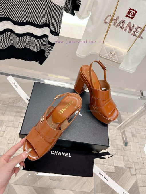 𝗖𝗛𝗔𝗡𝗘𝗟 Fashion Show Coarse Heel Water Platform Sandals Popular Running Single Explosive Prodvsnxtmid - Image 4