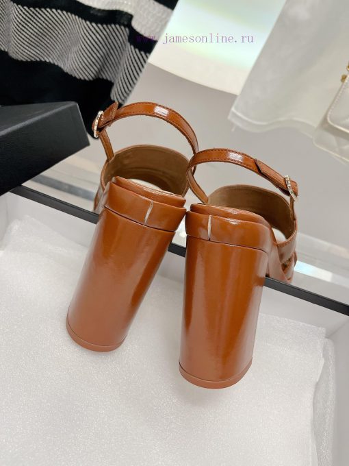 𝗖𝗛𝗔𝗡𝗘𝗟 Fashion Show Coarse Heel Water Platform Sandals Popular Running Single Explosive Prodvsnxtmid - Image 5