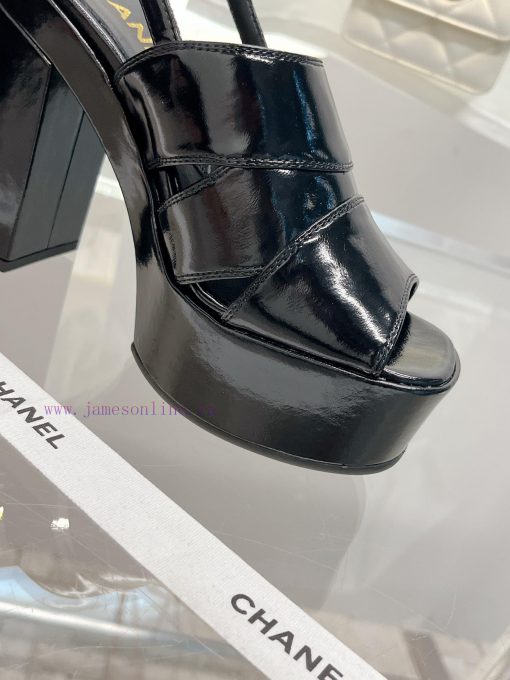 𝗖𝗛𝗔𝗡𝗘𝗟 Fashion Show Coarse Heel Water Platform Sandals Popular Running Single Explosive Prodv0tu3yrt - Image 10