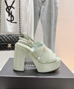 𝗖𝗛𝗔𝗡𝗘𝗟 Fashion Show Coarse Heel Water Platform Sandals Popular Running Single Explosive Prodzkuh0556
