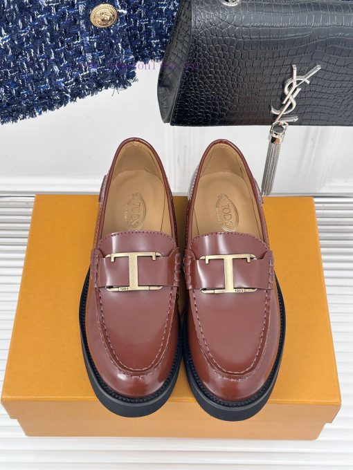 Tods Classic Thick soled loafersSignature T-shaped buckle, simple and exquisiteThis hardware148vmf85 - Image 5